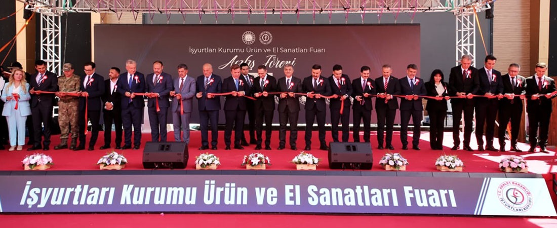 İşyurtları Ürün ve El Sanatları Fuarı Adalet Bakan Yardımcısı Sayın Sedat Ayyıldız’ın Katılımlarıyla Erzincan’da Açıldı.
